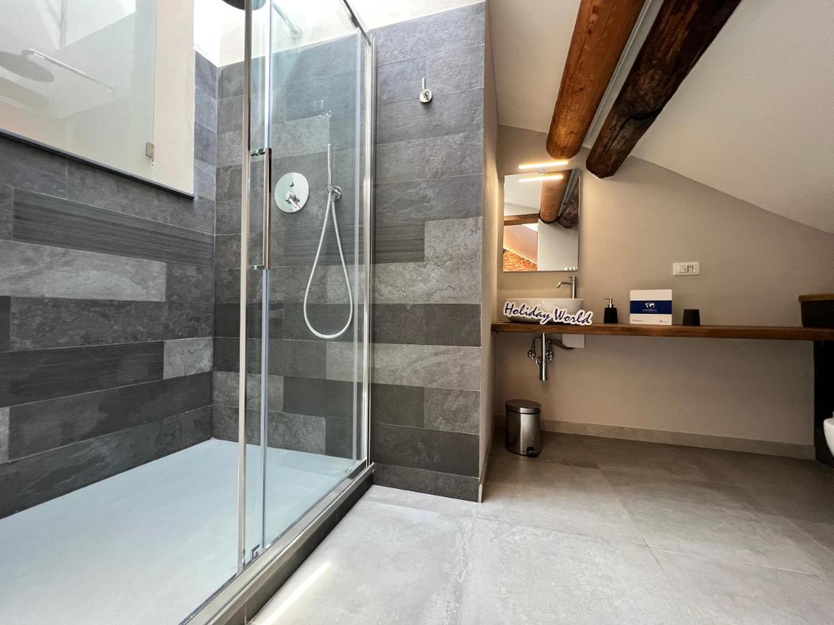 Apartment House Torre Piccamiglio By Holiday World Genoa